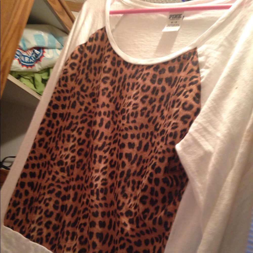 Medium vs pink cheetah longsleeve