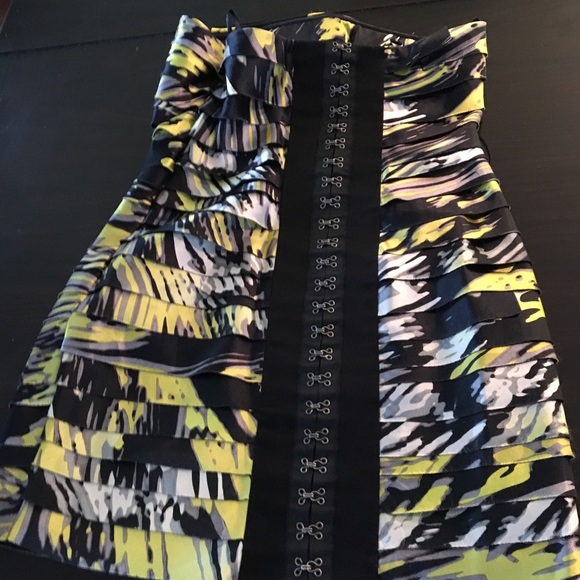 BEBE dress size:M - Picture 2 of 3