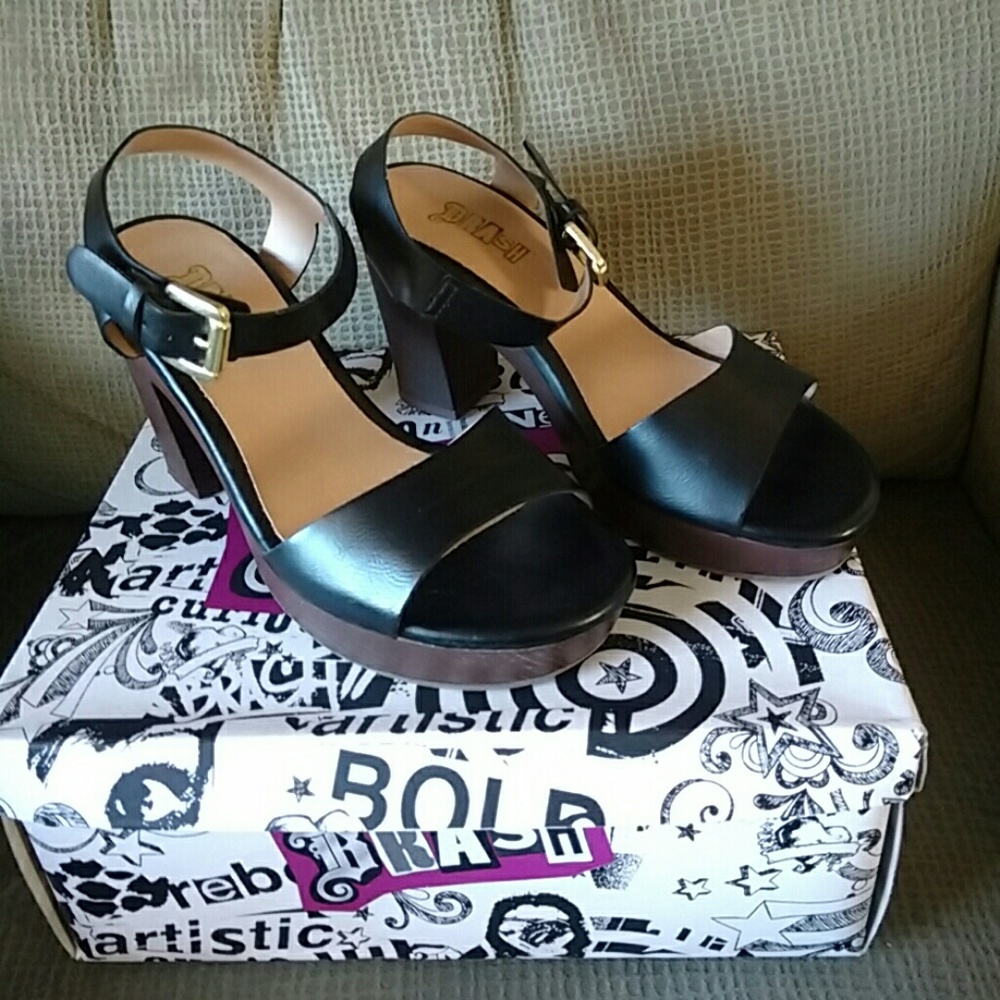 Size 5 Brash Neptune Heels