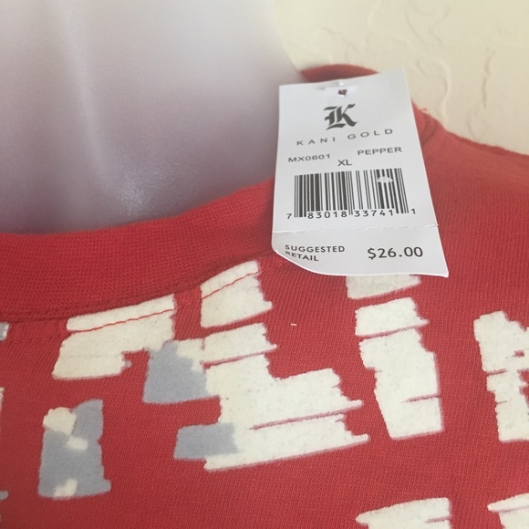 Shirt - Picture 2 of 4