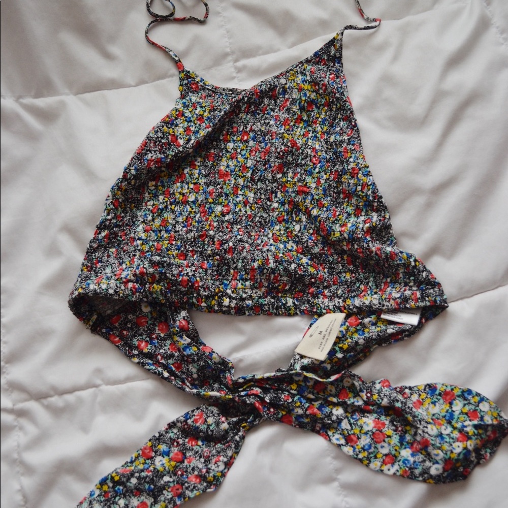 • Urban Outfitters halter top • SOLD ON ♏️