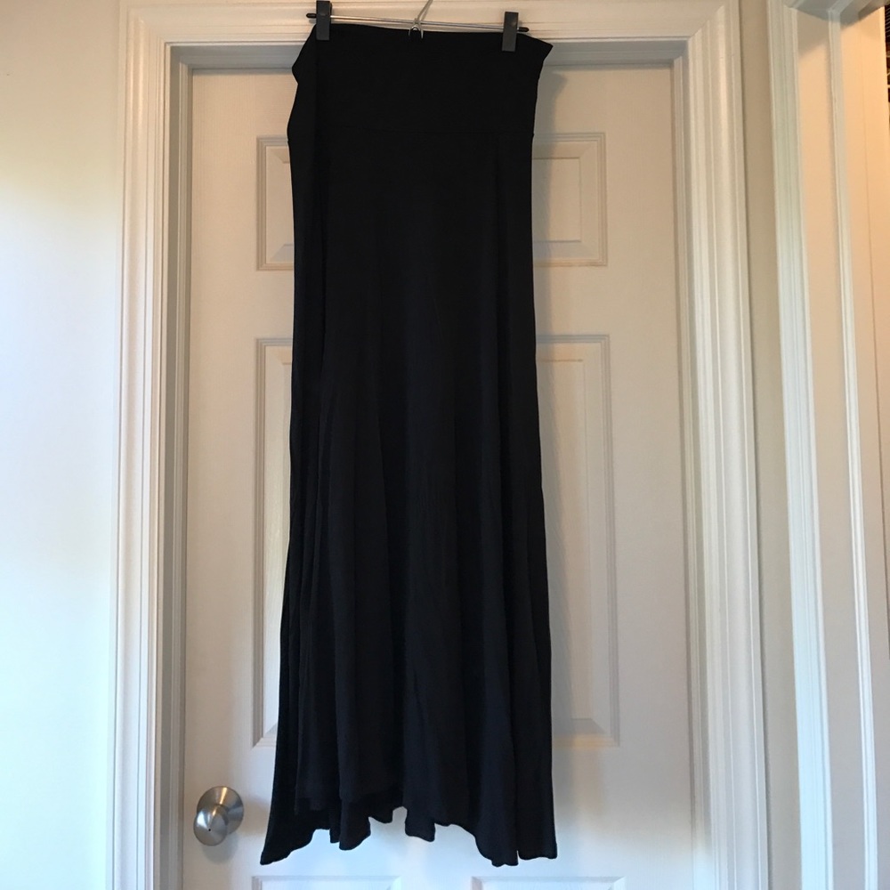 LuLaRoe Black Maxi, Medium. NWOT