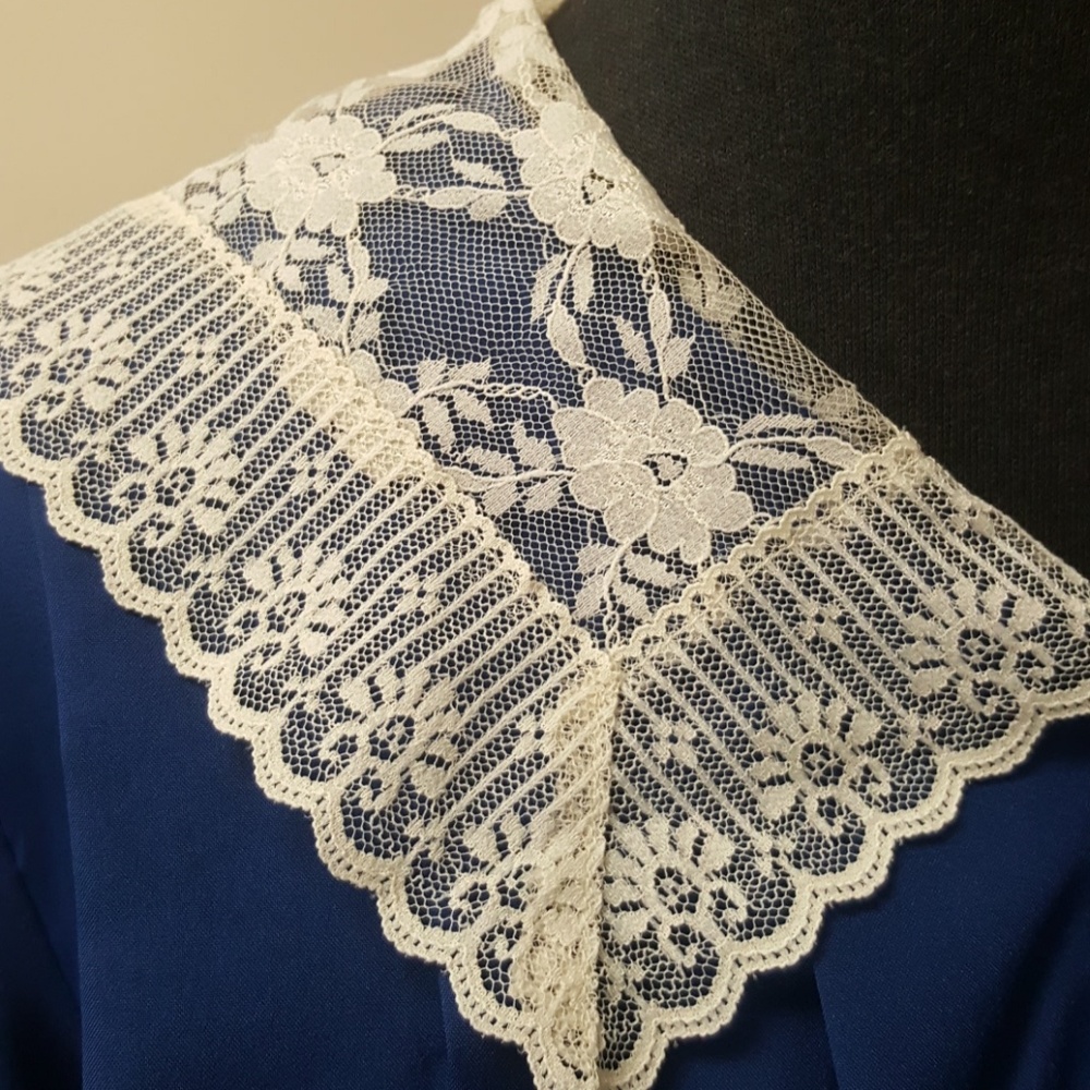 Blouse - Picture 3 of 6