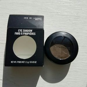 MAC eyeshadow in Join My League
