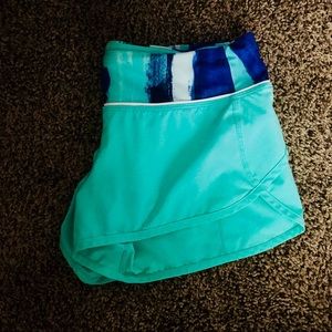 Lululemon Speed Shorts Size 4