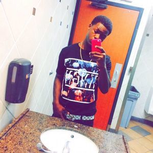 Meet your Posher, Love nèg