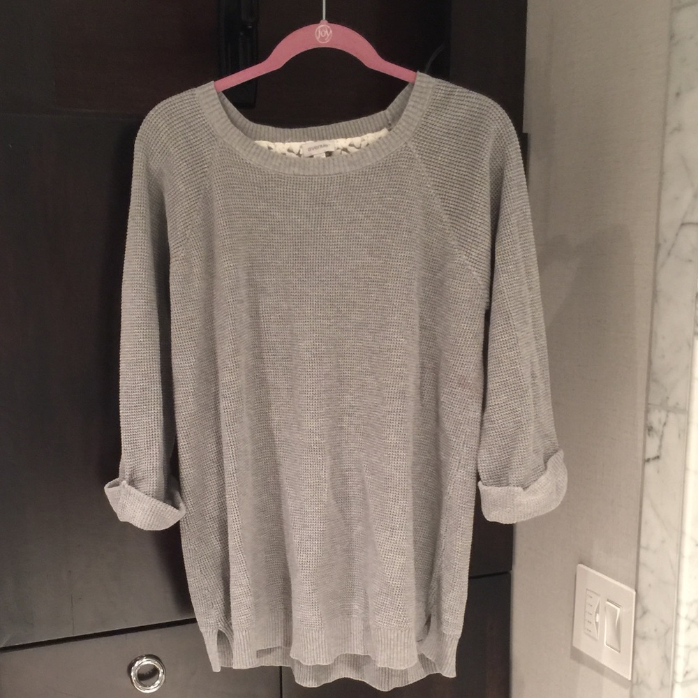 💥Chic Gray Sweater💥 (NWT)