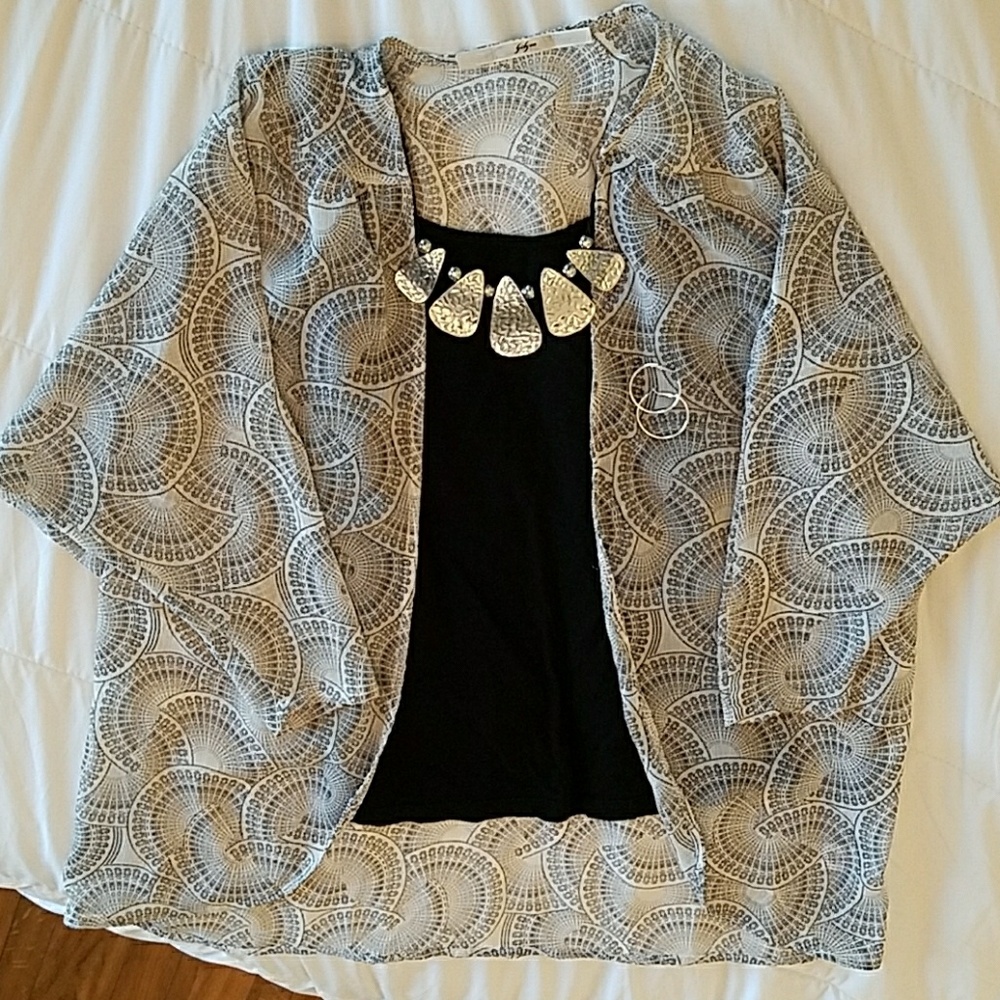 Black and white kimono