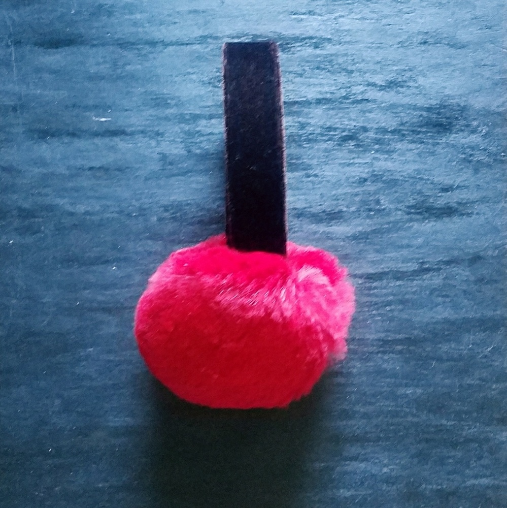 CHIC - Earmuffs - Picture 3 of 4