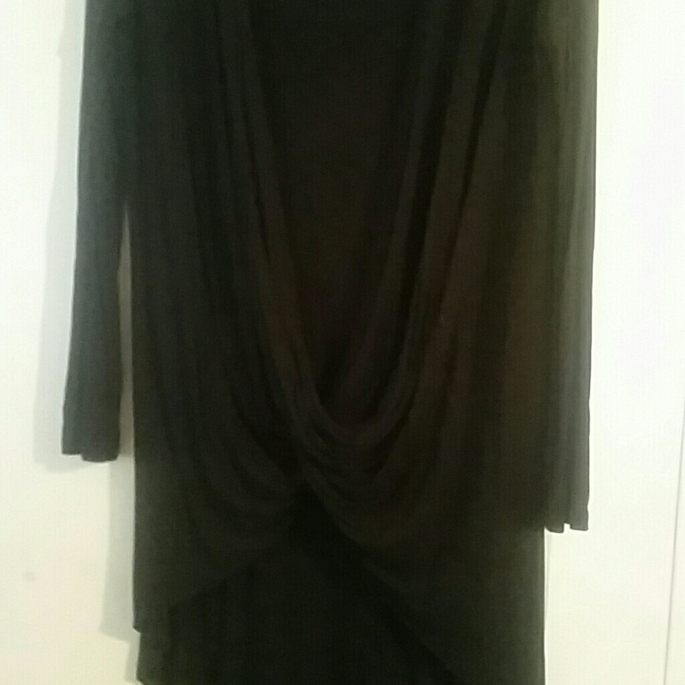 Long sleeve with opening