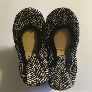 NWOT YOSI SAMRA ZEBRA HERRINGBONE CALF HAIR FLATS.