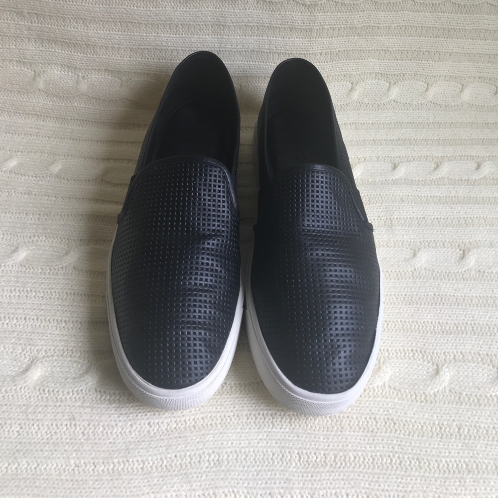 Vince Blair 5 Perforated Slip-On Sneaker Black7.5