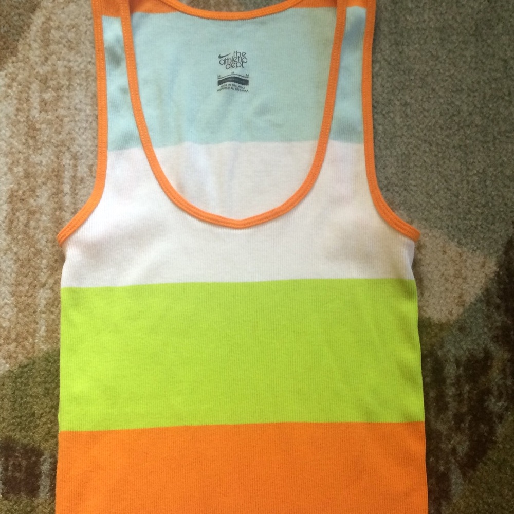 Nike tank