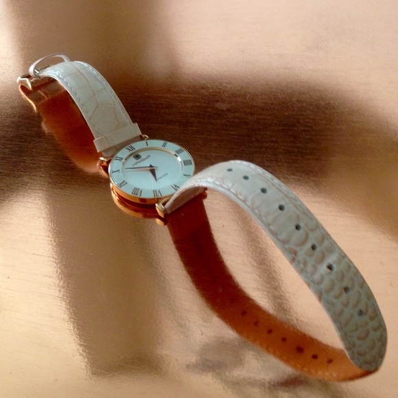 HANOWA Swiss Made woman watch main image 4