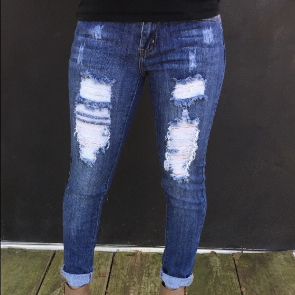 Distressed Skinny Jeans - Picture 1 of 3