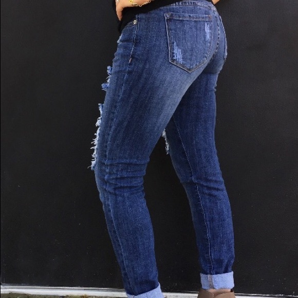 Distressed Skinny Jeans - Picture 2 of 3