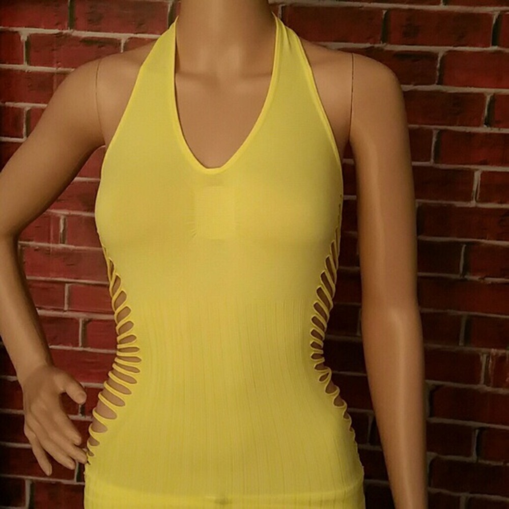 ⭐️Discount Shipping⭐️ V-Neckline Top