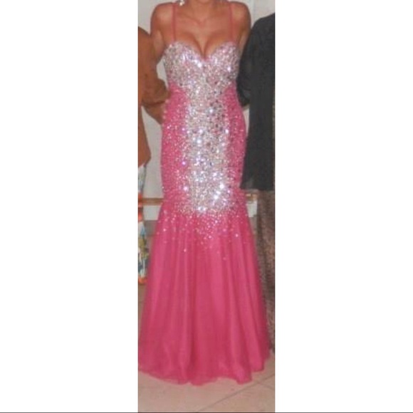 Mermaid Style Gown - Picture 4 of 4