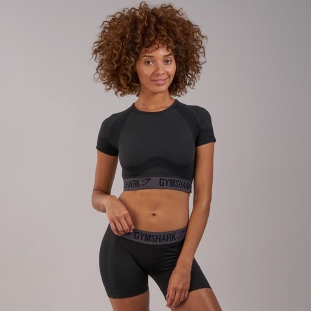 NWOT Gymshark Flex Short Sleeve SMALL