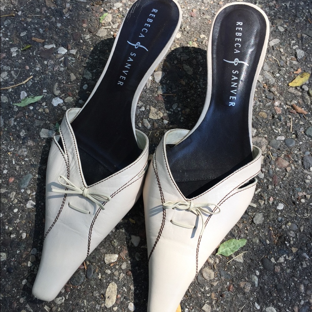 Rebeca Sanver kitten heels