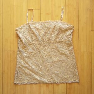 ✨SALE!✨New York & Company Gold Lace Tank/Camisole