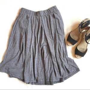 NWOT LulaRoe Heathered Gray Madison Skirt