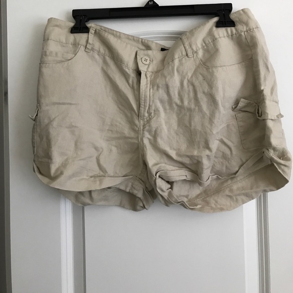 Cargo shorts - Picture 1 of 2
