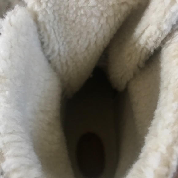 Shoes - Picture 3 of 3