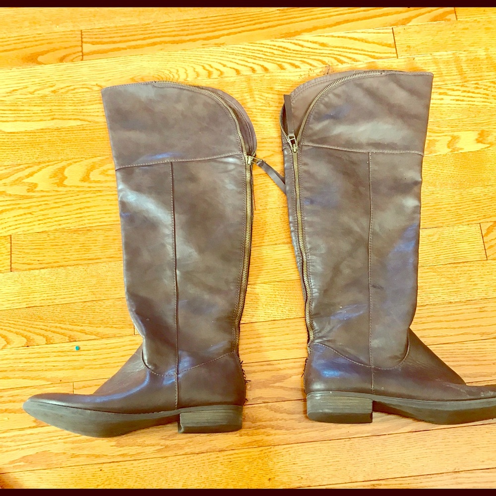 Brown boots basic wear