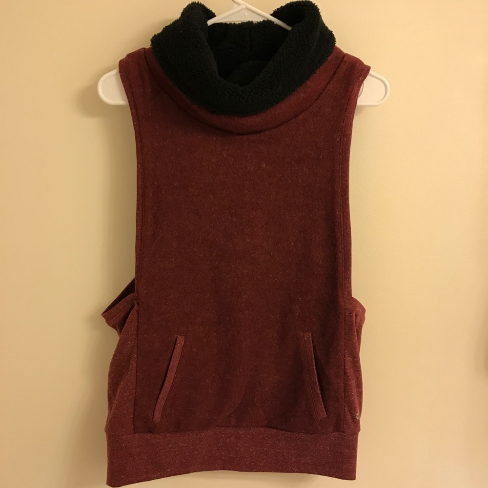 NWT ALO FROST WINTER VEST