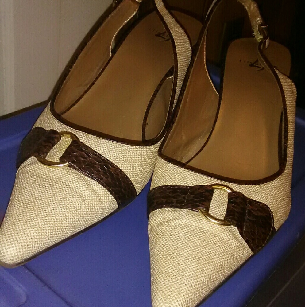 SALE! {Life Stride} 1" heels