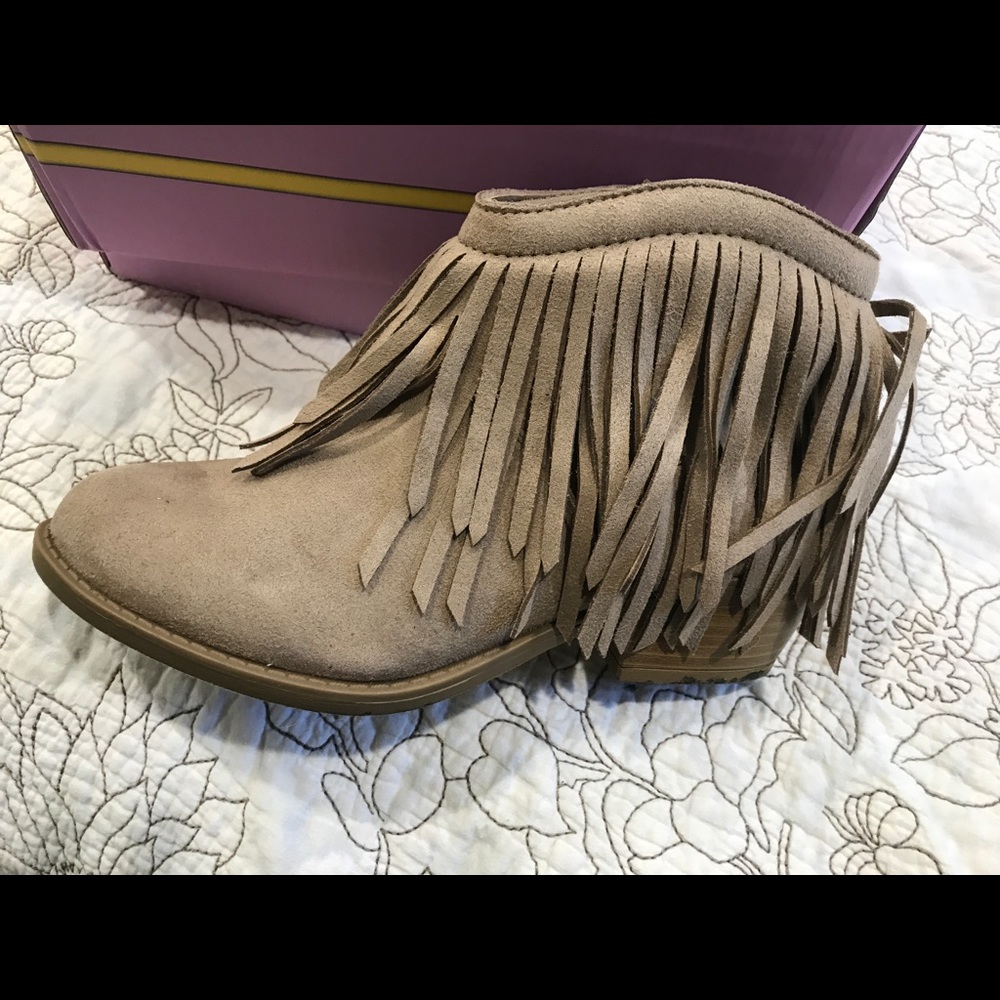 Size 7 Soda Booties