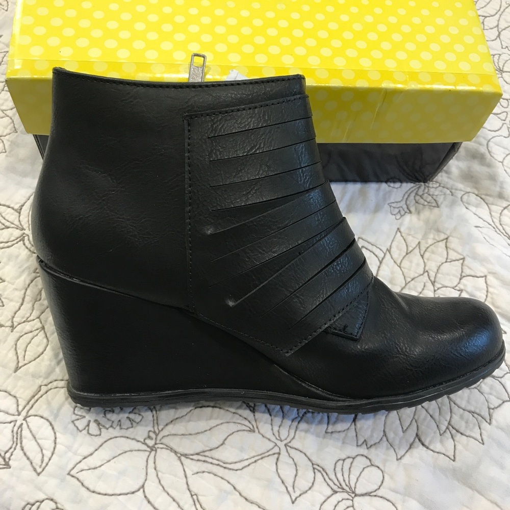 Rock and Candy Wedge Booties