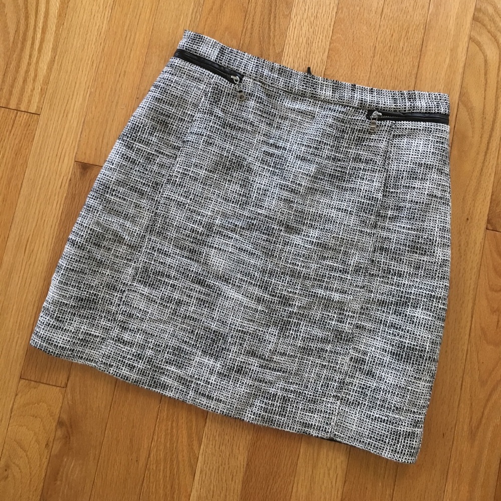 H&M Black & White Pencil Skirt with Zippers 6/S