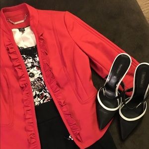 Gorgeous White House Black Market Red jacket  SZ 2