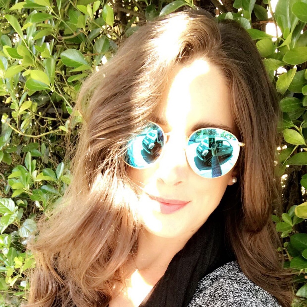 Meet your Posher, Ana