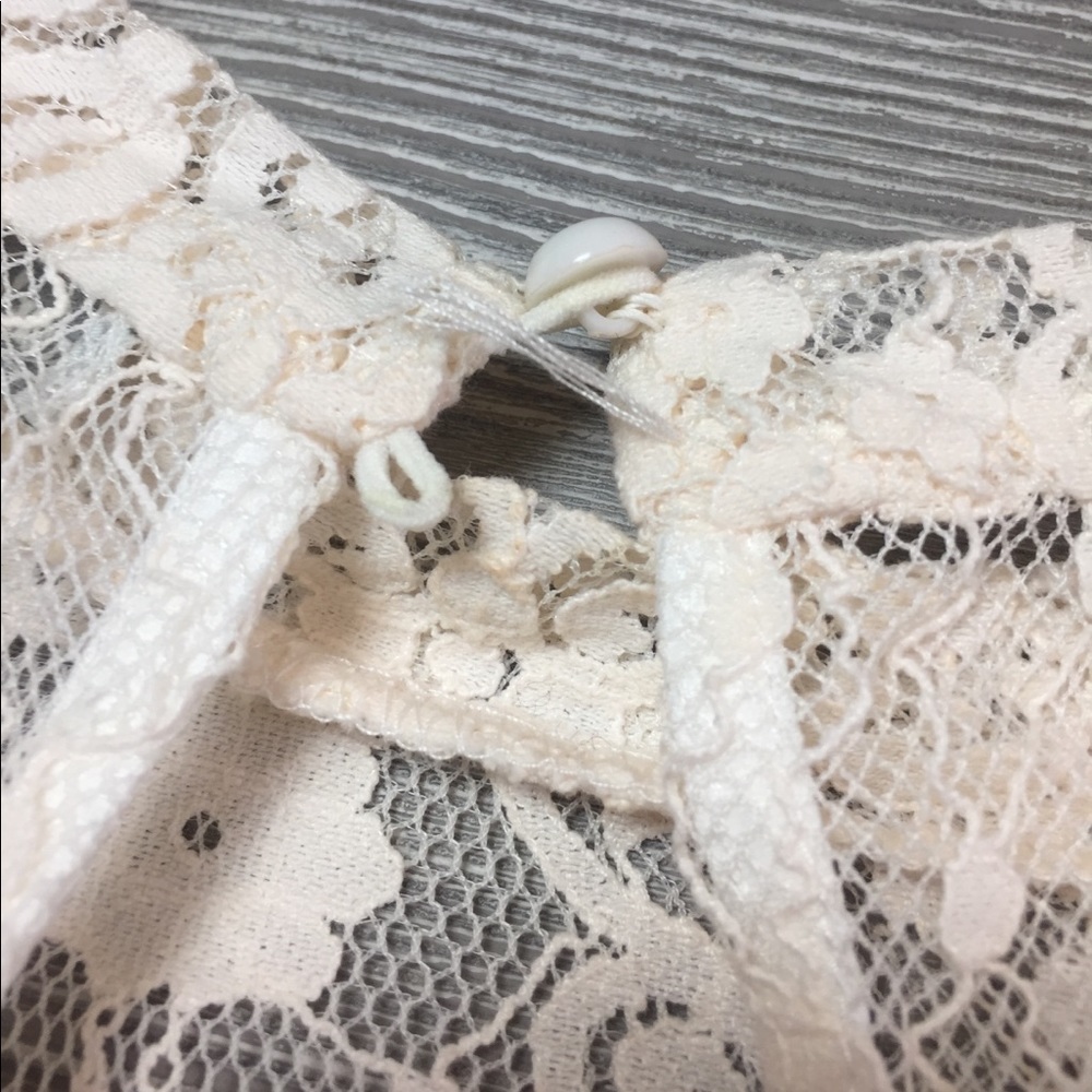 Charlotte Russe White Lace Midi Dress. Size M. - Picture 4 of 7