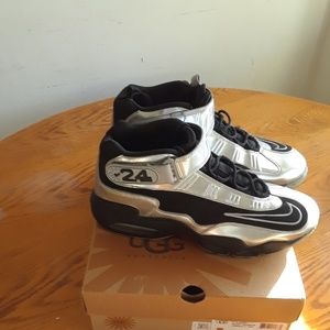 Griffeyshoes
