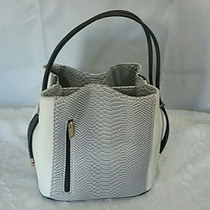 Samoe handbag new without tags