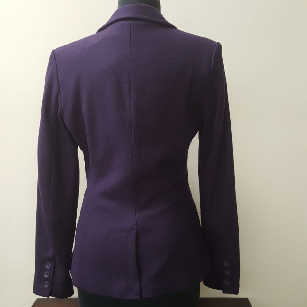 Blazer - Picture 4 of 4
