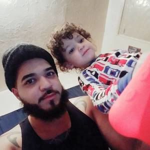 Meet your Posher, Carlos