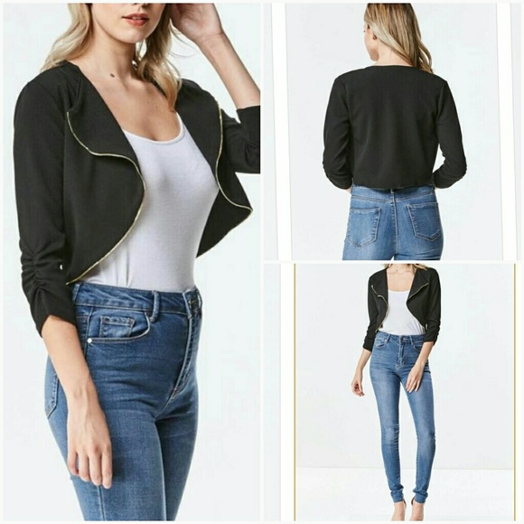 Lightweight Crop Blazer - Picture 3 of 3