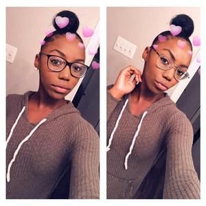 Meet your Posher, Whitney