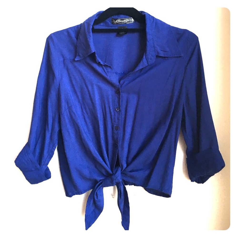 Tie-front crop button down