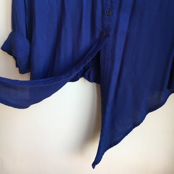 Tie-front crop button down - Picture 4 of 4