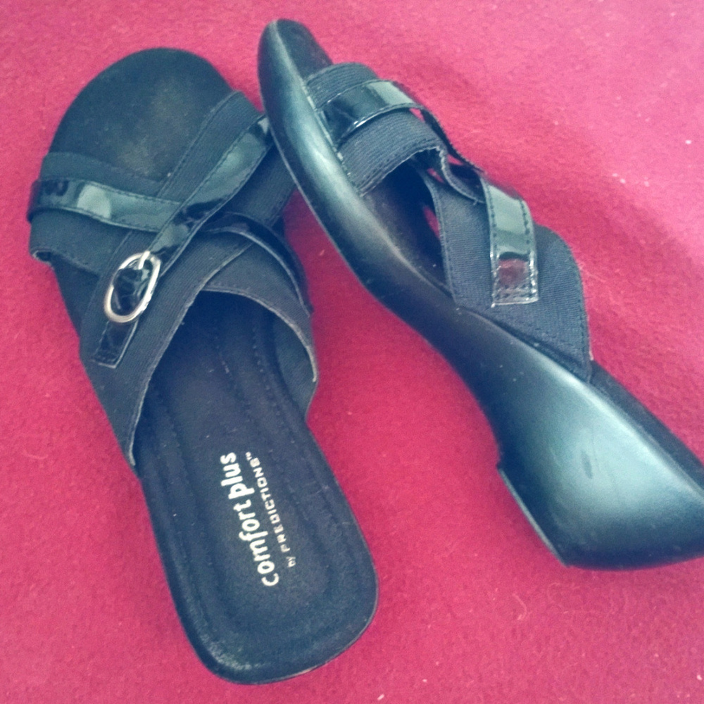 Comfort Plus Black Low Heel Wedge Sandals