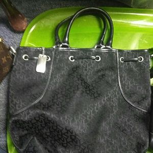 Dkny purse