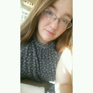 Meet your Posher, Cassie