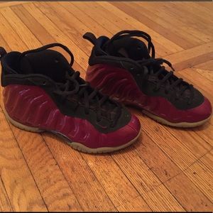 Boys Nike Foam Posite, like new!