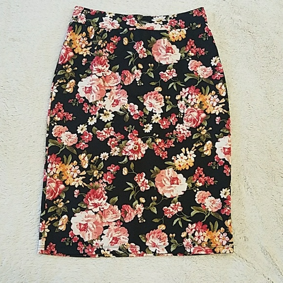downeast basics Dresses & Skirts - {Downeast} Floral Skirt